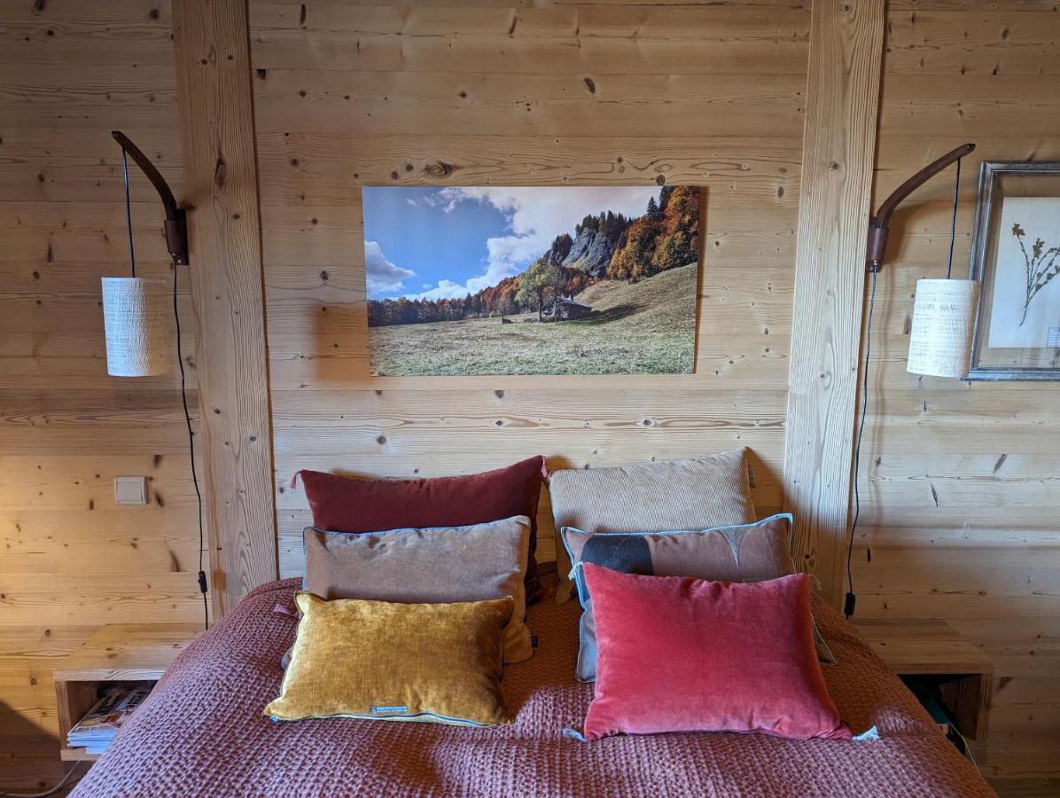 Bas De Chalet Au Coeur Des Aravis, Entre Lac Et Montagne Saint-Jean-de-Sixt Esterno foto